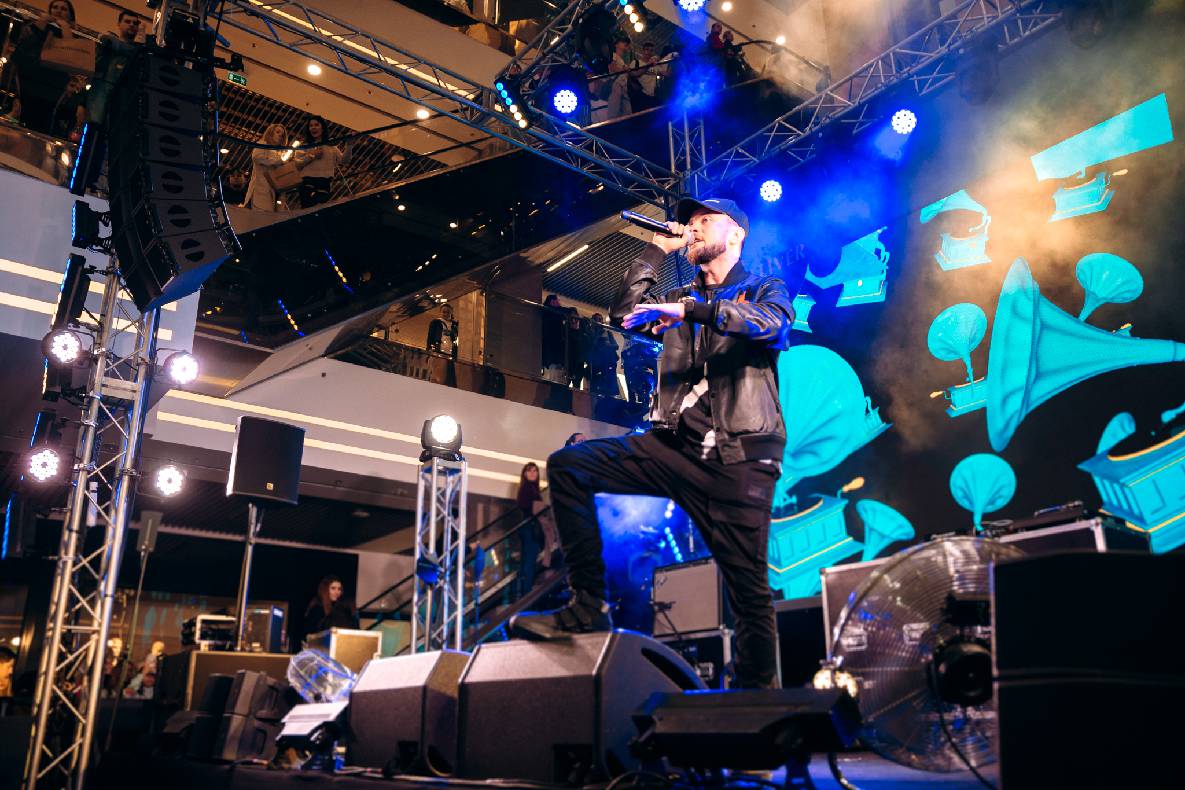 День народження Gulliver - 6 років на висоті! image-158