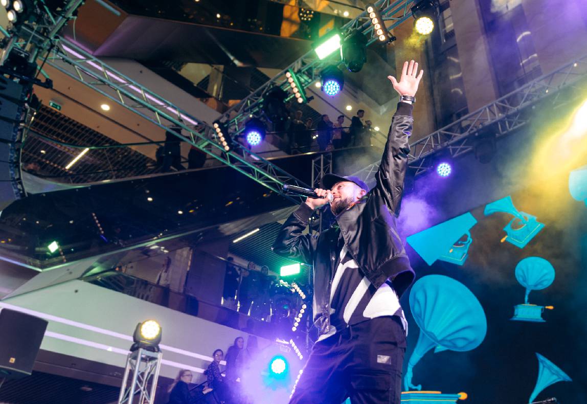 День народження Gulliver - 6 років на висоті! image-162