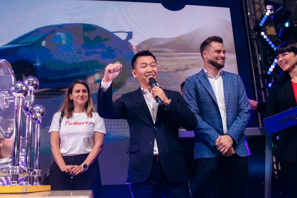 День народження Gulliver - 6 років на висоті! image-252