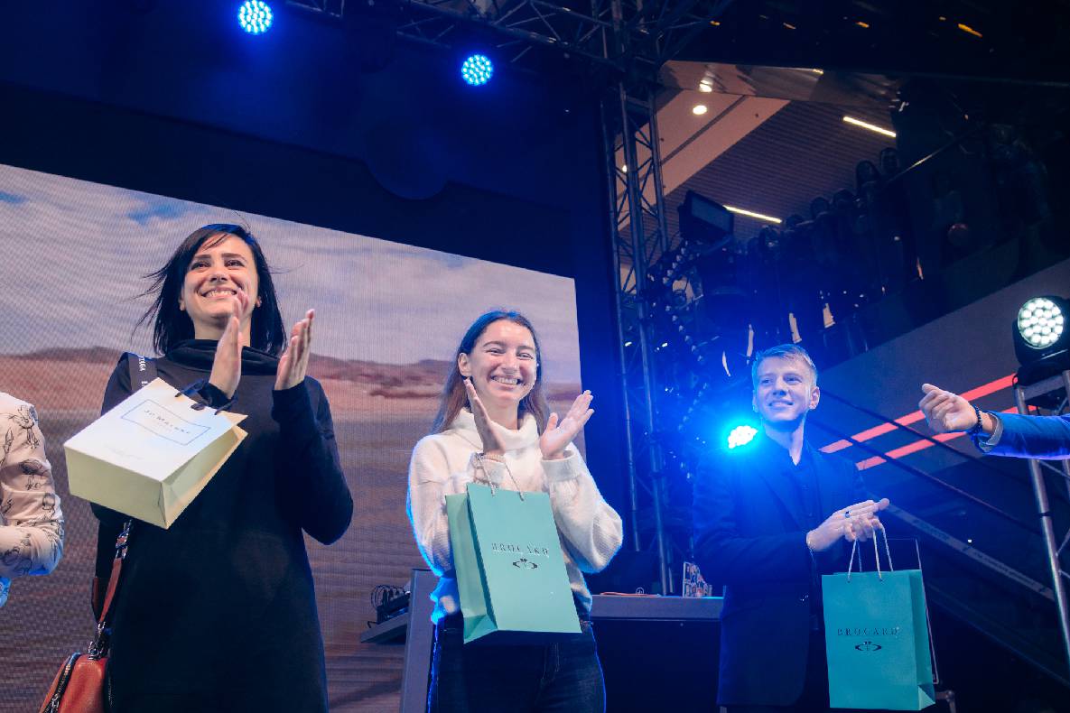 День народження Gulliver - 6 років на висоті! image-277