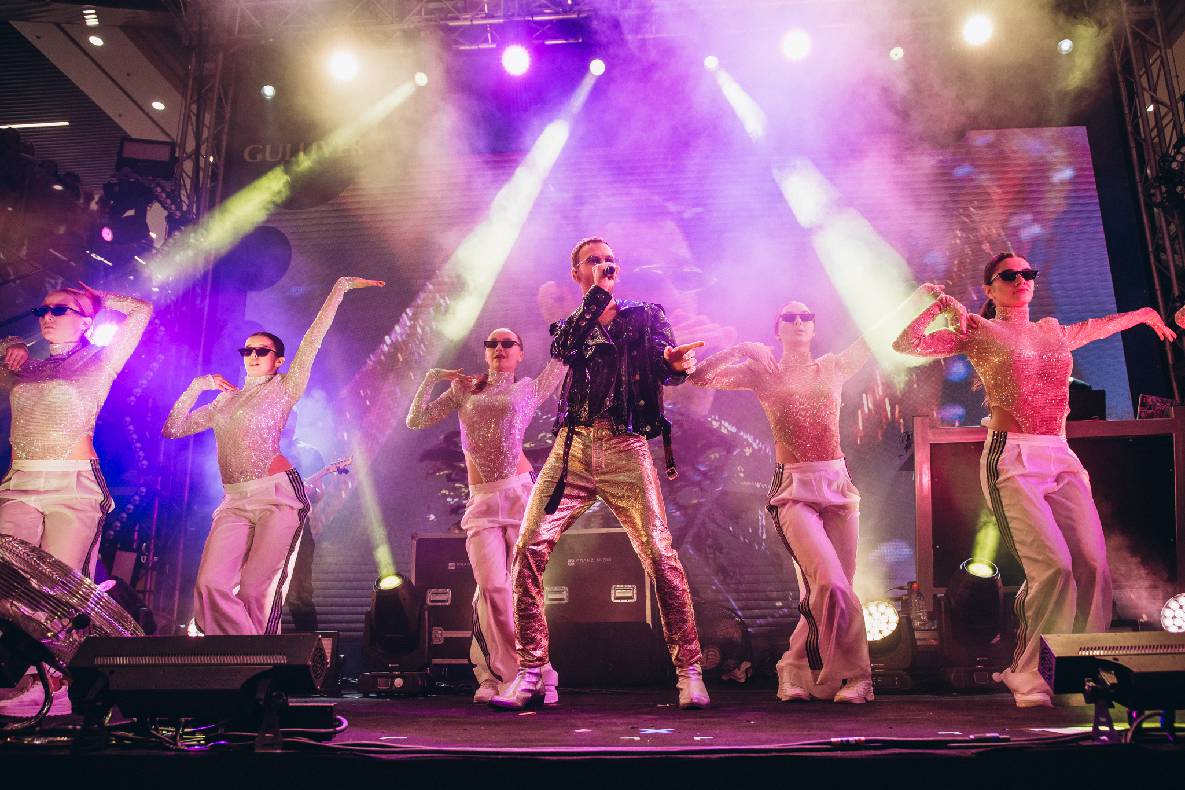 День народження Gulliver - 6 років на висоті! image-289