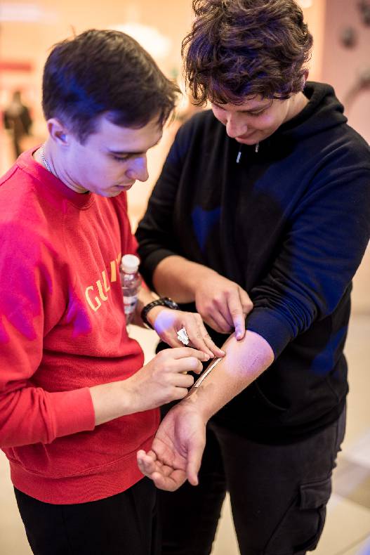 День народження Gulliver - 6 років на висоті! image-377