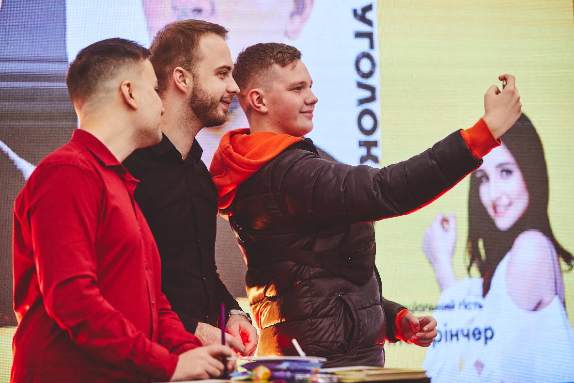 Фан-встреча з ND Production и Козырный уголок + специальный гость Анна Тринчер image-145