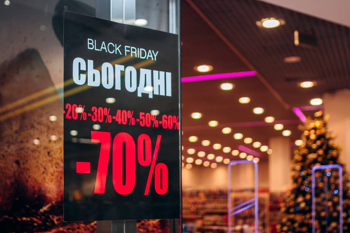 Чорна п&#039;ятниця 2019 — LAUD, автограф-сесія Євгена Кота і Ксенії Мішиной image-1