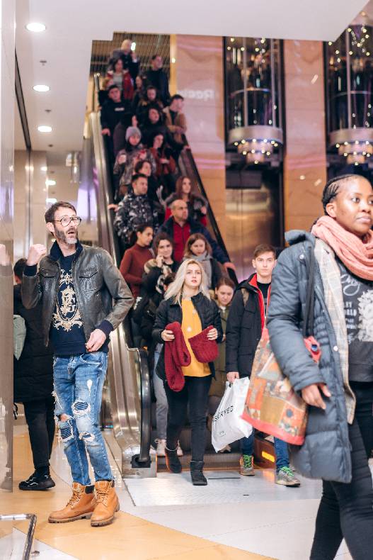 Чорна п&#039;ятниця 2019 — LAUD, автограф-сесія Євгена Кота і Ксенії Мішиной image-5