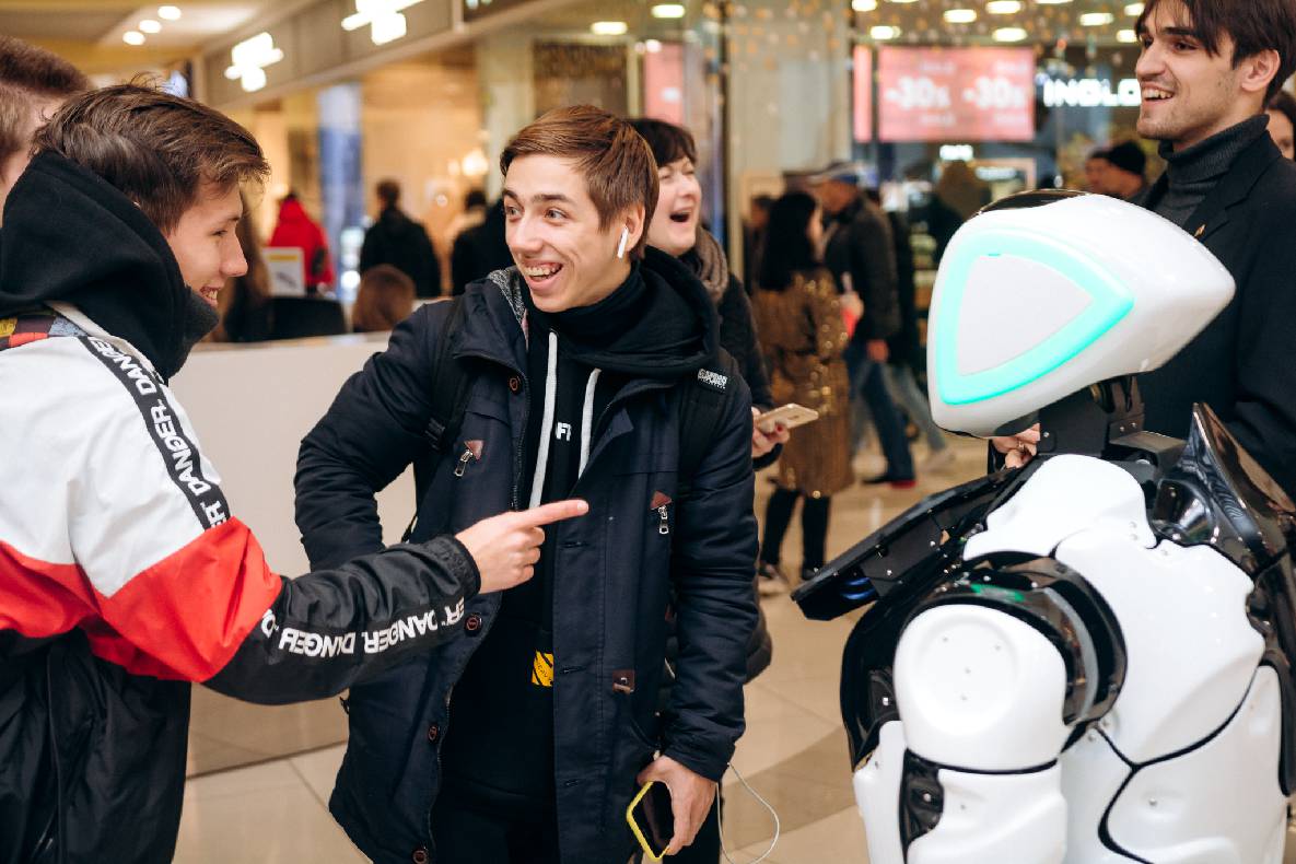 Чорна п&#039;ятниця 2019 — LAUD, автограф-сесія Євгена Кота і Ксенії Мішиной image-7