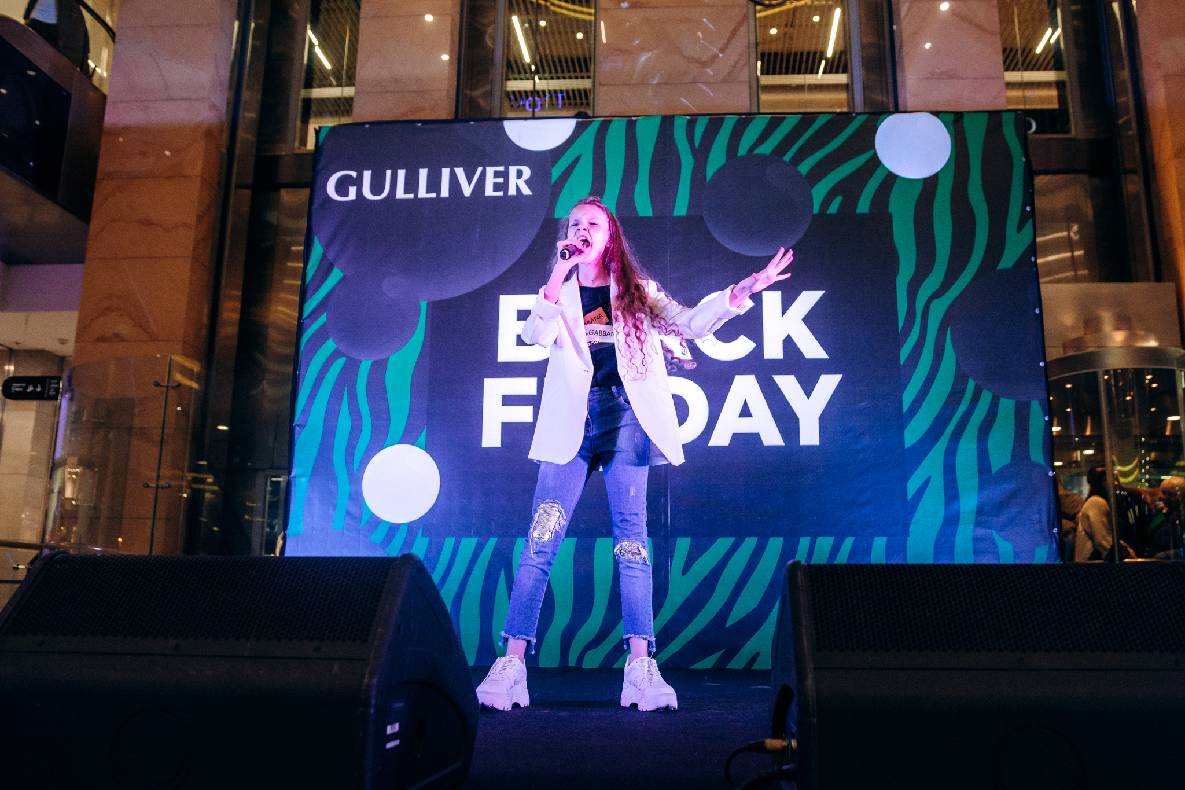 Чорна п&#039;ятниця 2019 — LAUD, автограф-сесія Євгена Кота і Ксенії Мішиной image-28