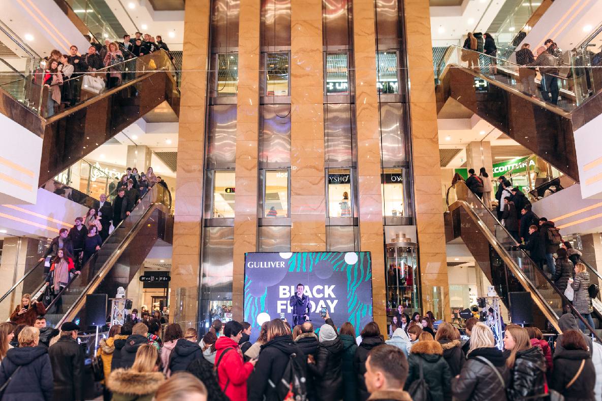 Чорна п&#039;ятниця 2019 — LAUD, автограф-сесія Євгена Кота і Ксенії Мішиной image-39