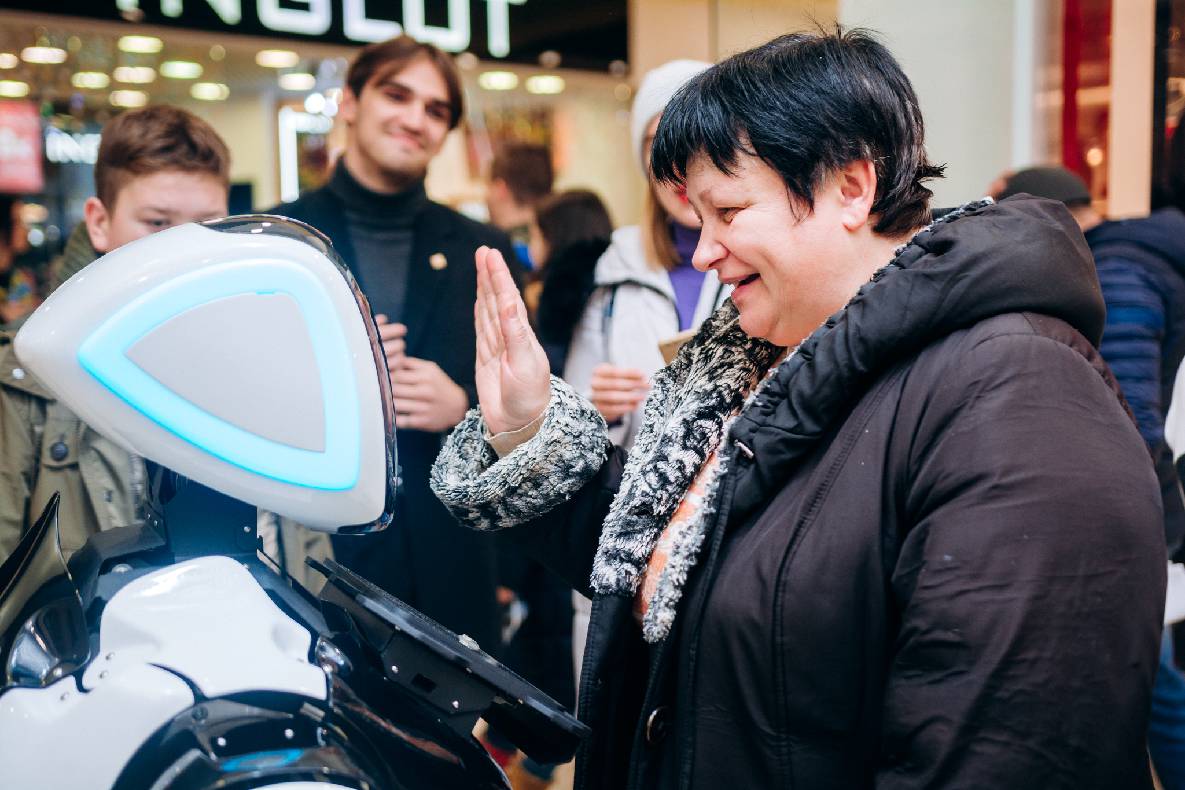 Чорна п&#039;ятниця 2019 — LAUD, автограф-сесія Євгена Кота і Ксенії Мішиной image-45