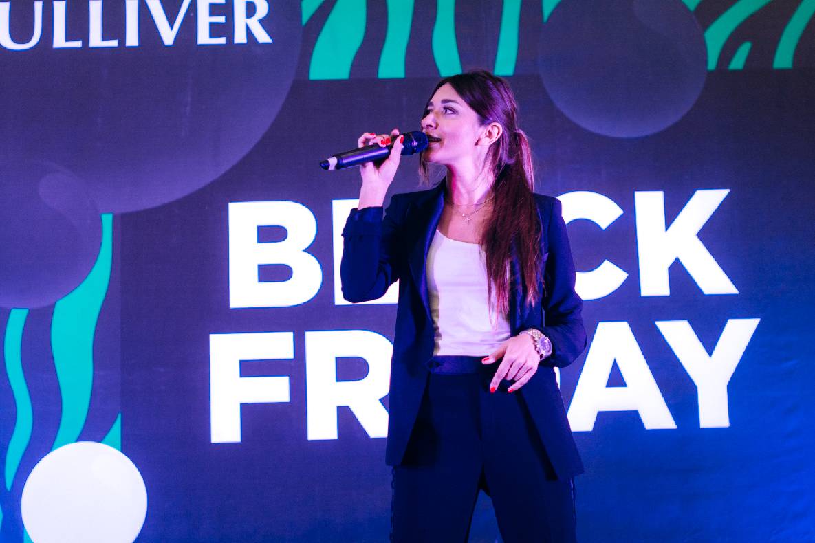 Чорна п&#039;ятниця 2019 — LAUD, автограф-сесія Євгена Кота і Ксенії Мішиной image-55