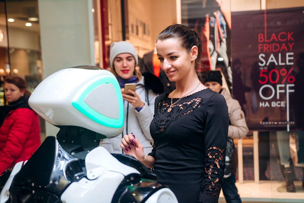 Чорна п&#039;ятниця 2019 — LAUD, автограф-сесія Євгена Кота і Ксенії Мішиной image-58