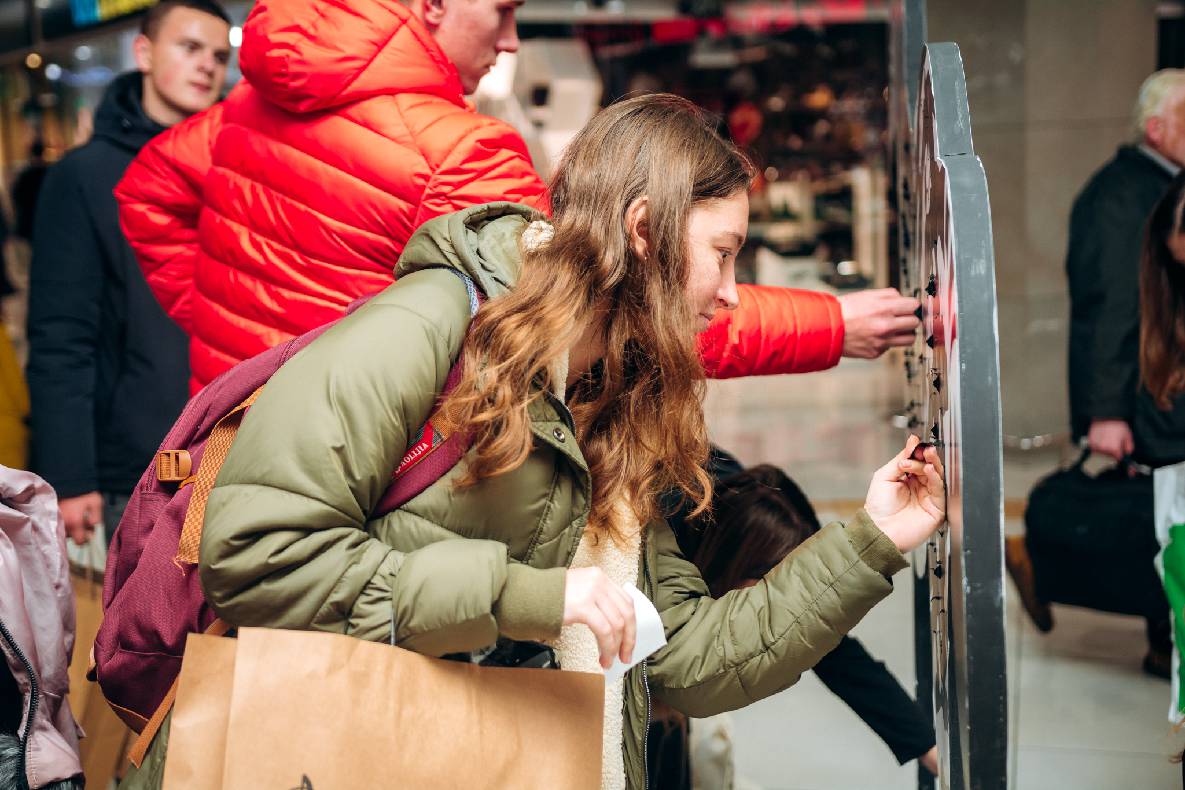 Чорна п&#039;ятниця 2019 — LAUD, автограф-сесія Євгена Кота і Ксенії Мішиной image-64