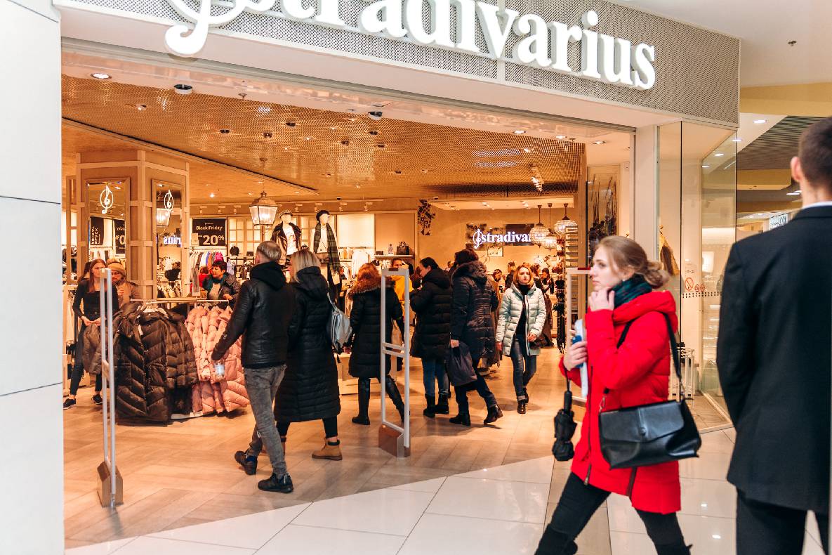 Чорна п&#039;ятниця 2019 — LAUD, автограф-сесія Євгена Кота і Ксенії Мішиной image-68