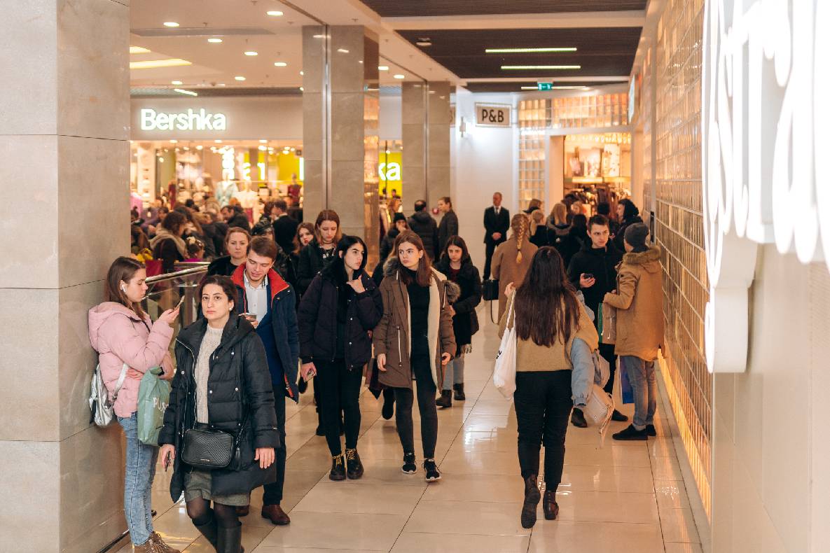 Чорна п&#039;ятниця 2019 — LAUD, автограф-сесія Євгена Кота і Ксенії Мішиной image-70