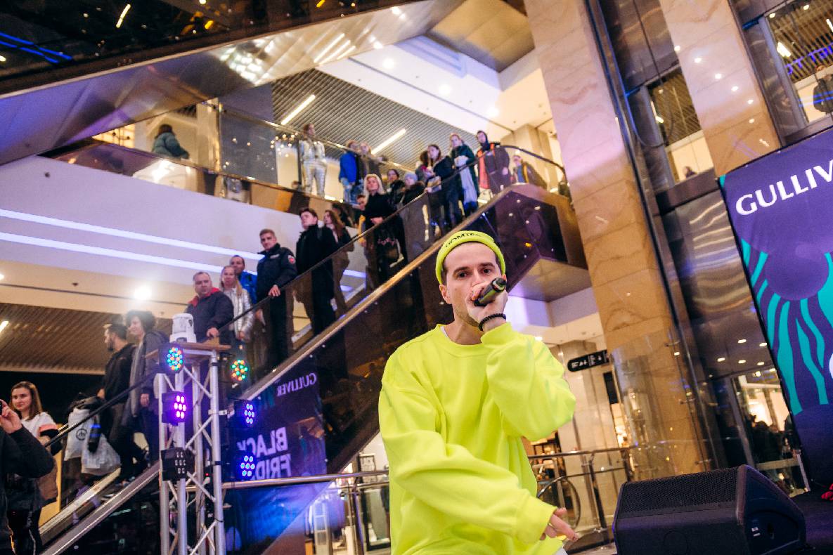 Чорна п&#039;ятниця 2019 — LAUD, автограф-сесія Євгена Кота і Ксенії Мішиной image-81