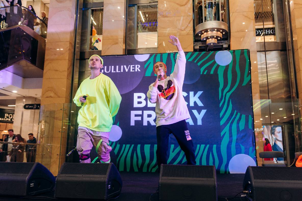 Чорна п&#039;ятниця 2019 — LAUD, автограф-сесія Євгена Кота і Ксенії Мішиной image-83