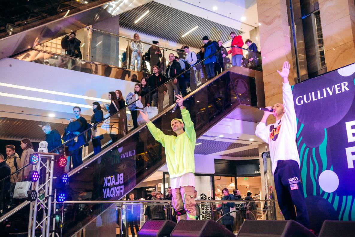 Чорна п&#039;ятниця 2019 — LAUD, автограф-сесія Євгена Кота і Ксенії Мішиной image-95