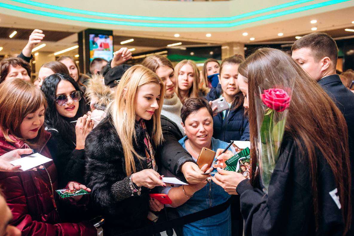 Чорна п&#039;ятниця 2019 — LAUD, автограф-сесія Євгена Кота і Ксенії Мішиной image-135