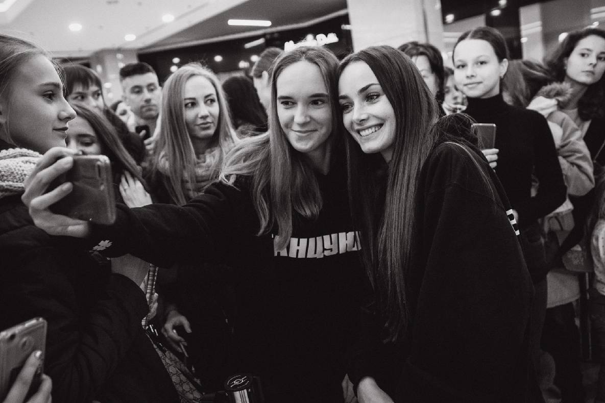 Чорна п&#039;ятниця 2019 — LAUD, автограф-сесія Євгена Кота і Ксенії Мішиной image-190