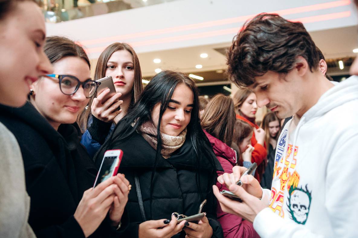 Чорна п&#039;ятниця 2019 — LAUD, автограф-сесія Євгена Кота і Ксенії Мішиной image-206