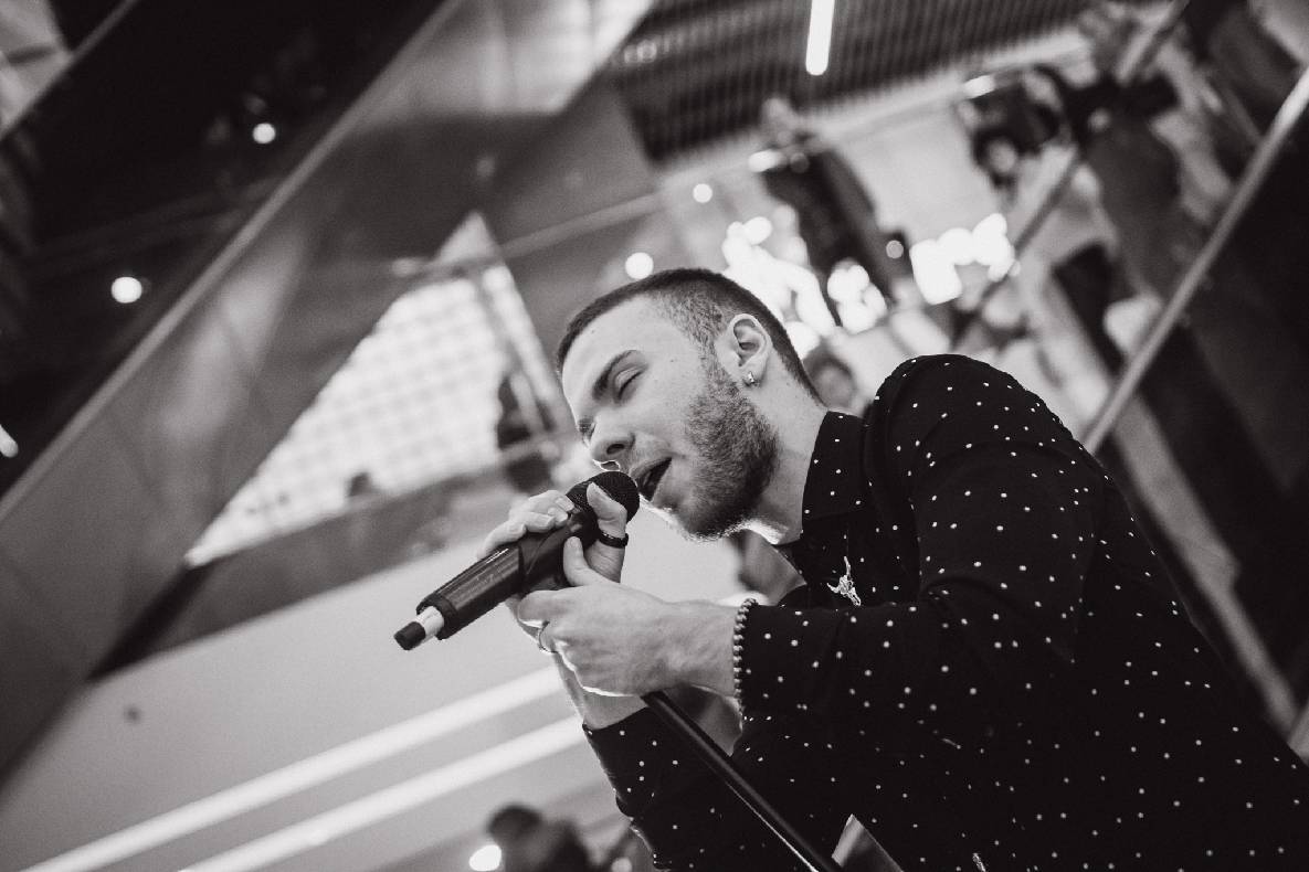 Чорна п&#039;ятниця 2019 — LAUD, автограф-сесія Євгена Кота і Ксенії Мішиной image-222