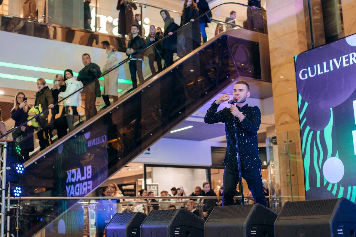 Чорна п&#039;ятниця 2019 — LAUD, автограф-сесія Євгена Кота і Ксенії Мішиной image-229