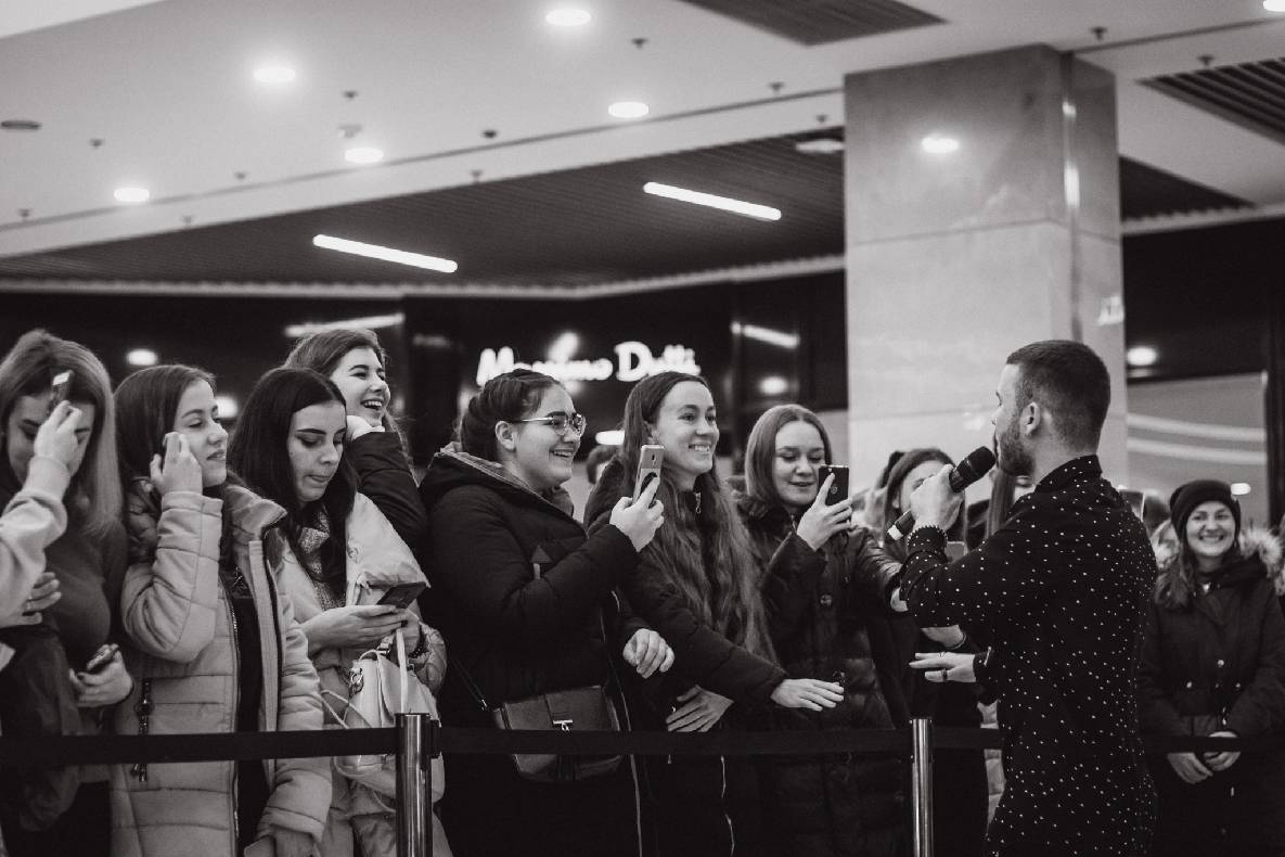 Чорна п&#039;ятниця 2019 — LAUD, автограф-сесія Євгена Кота і Ксенії Мішиной image-243