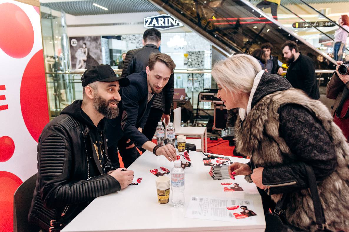 Автограф сессия MACHETE image-70