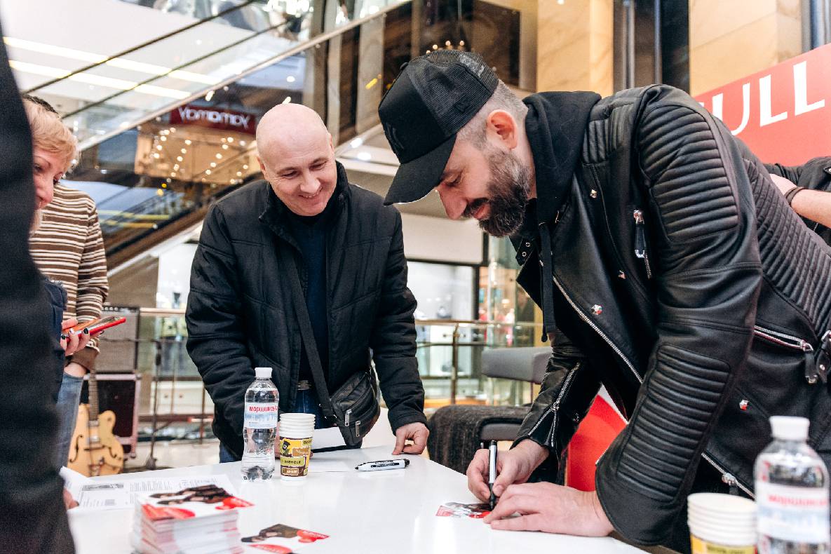 Автограф сессия MACHETE image-86