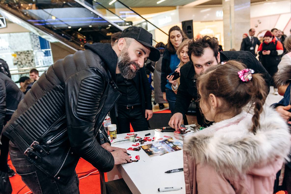 Автограф сессия MACHETE image-101