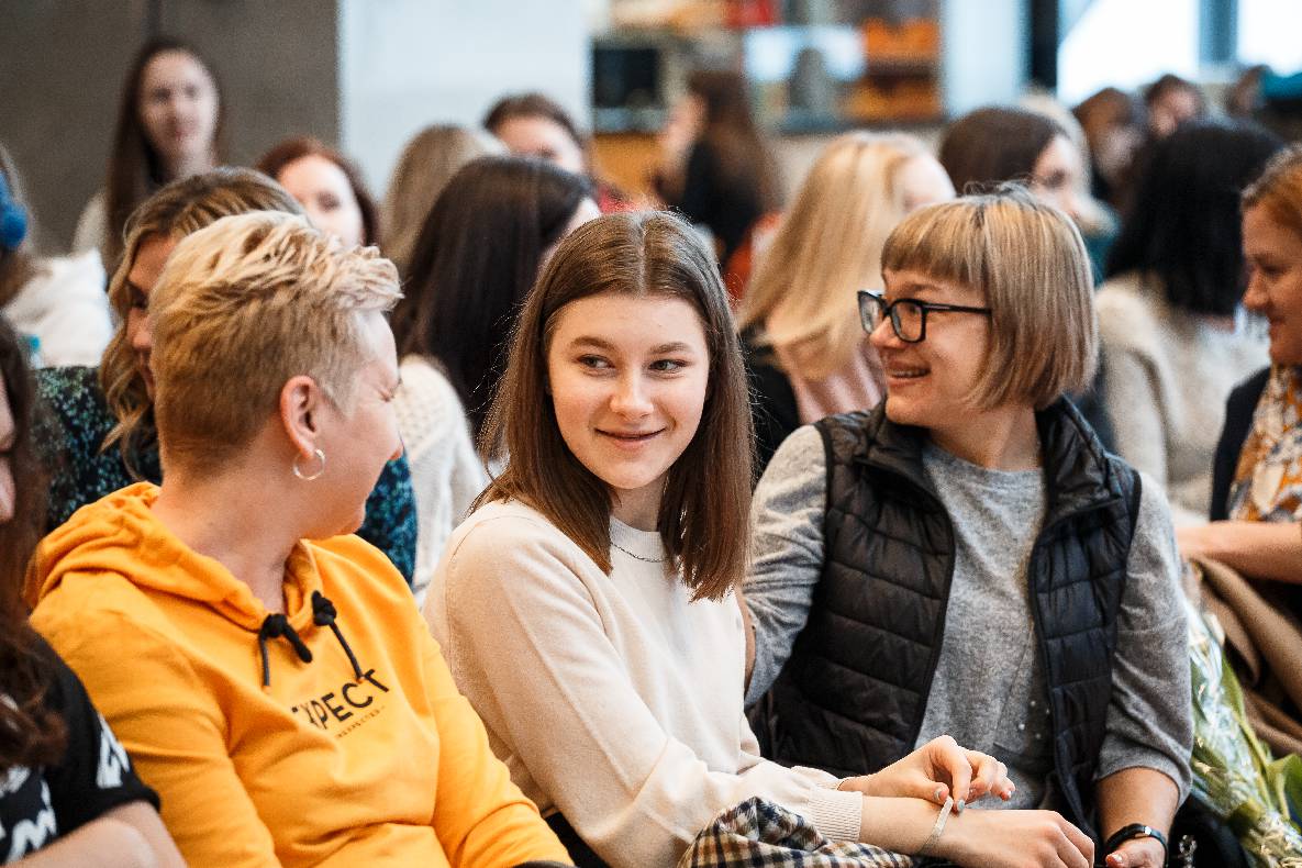 8 Березня в ТРЦ GULLIVER image-40