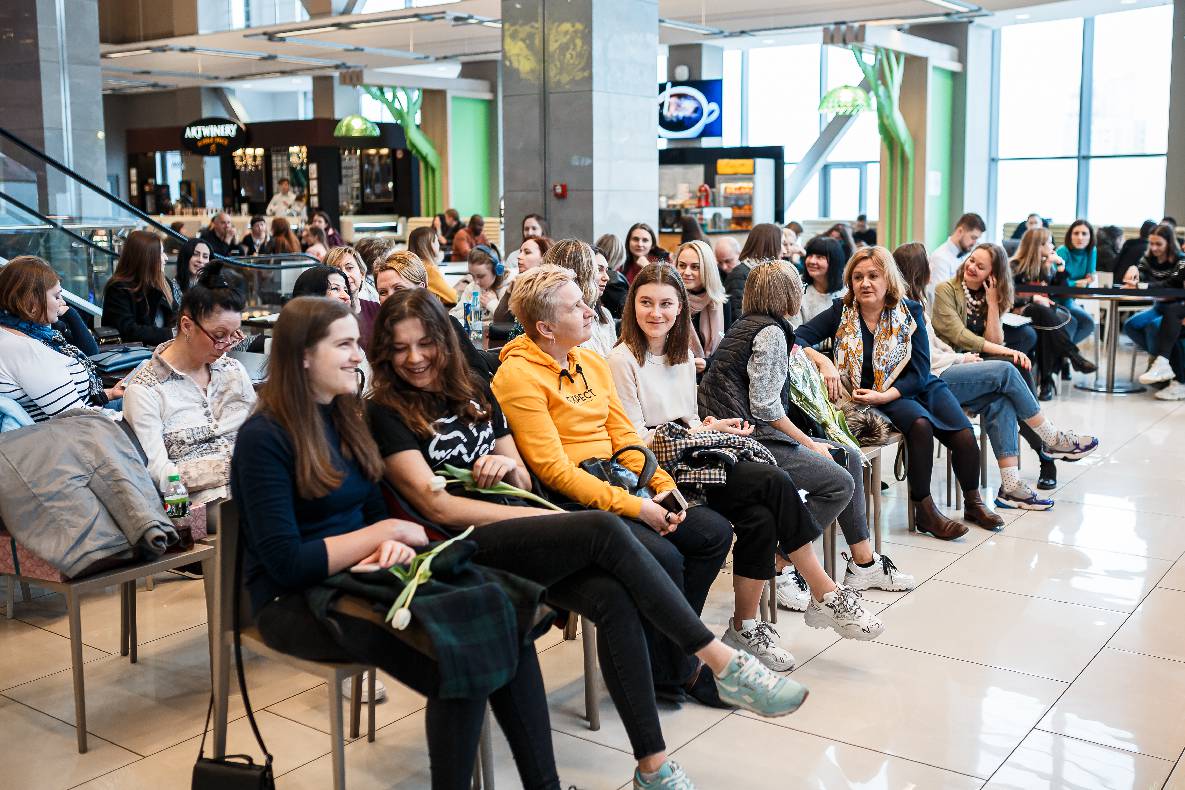 8 Березня в ТРЦ GULLIVER image-48