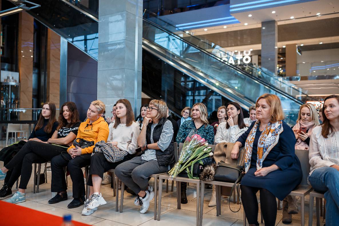 8 Березня в ТРЦ GULLIVER image-55