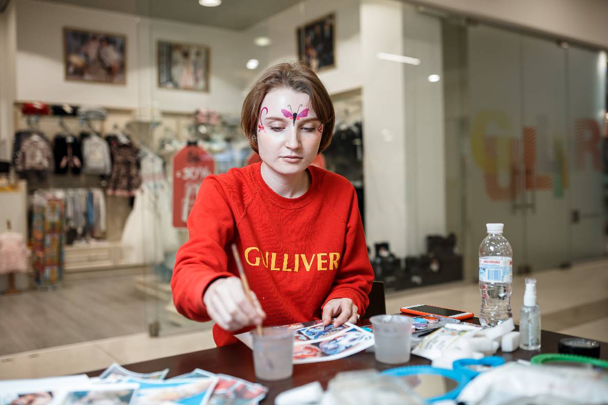 8 Березня в ТРЦ GULLIVER image-98