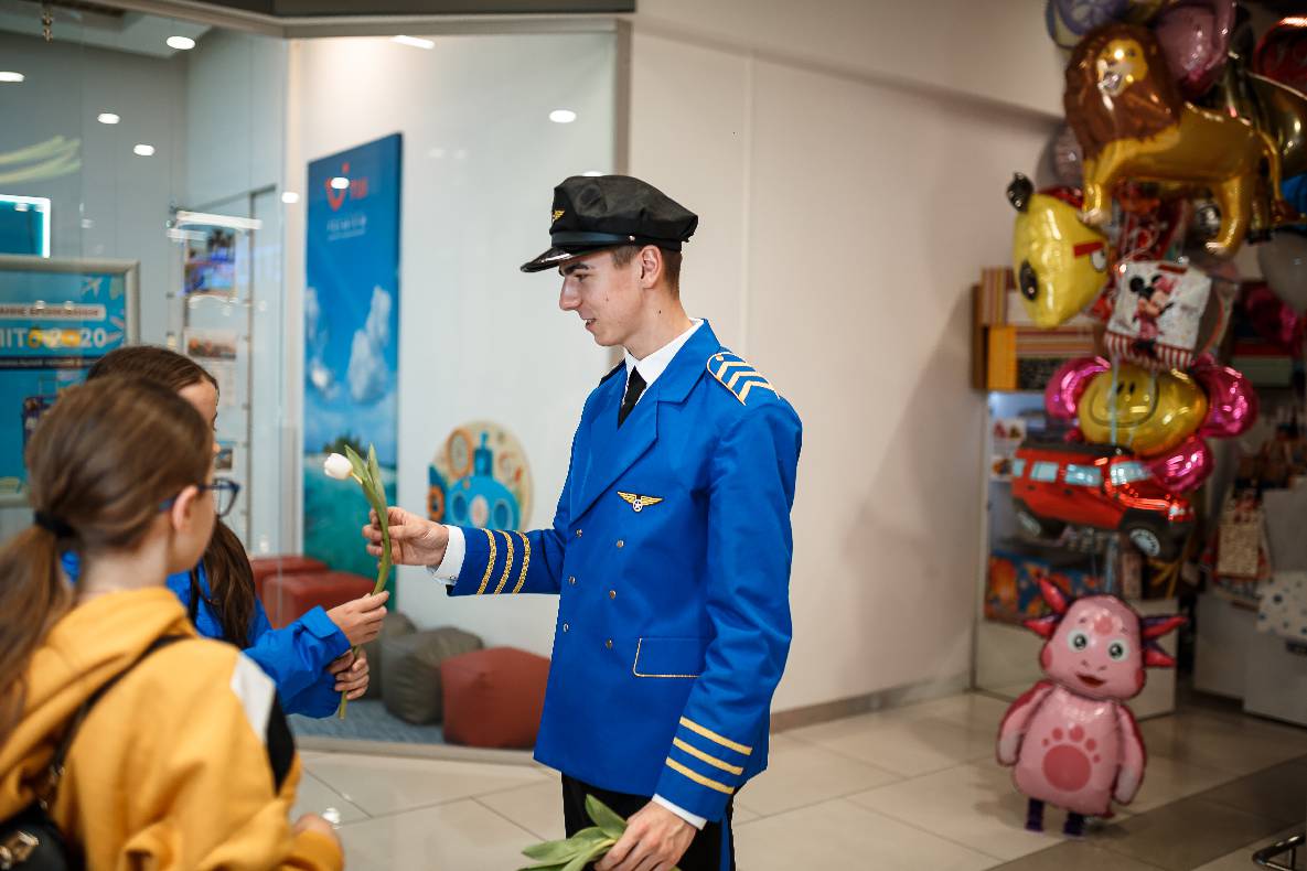 8 Березня в ТРЦ GULLIVER image-115