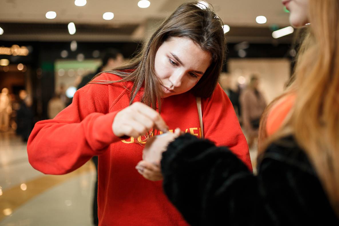 8 Березня в ТРЦ GULLIVER image-156