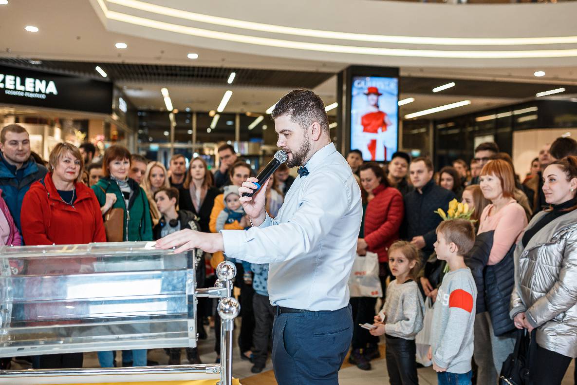 8 Березня в ТРЦ GULLIVER image-179