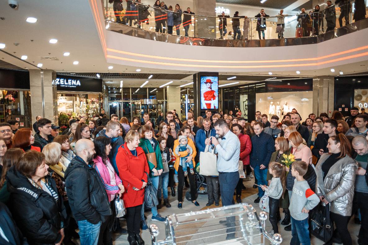 8 Березня в ТРЦ GULLIVER image-183