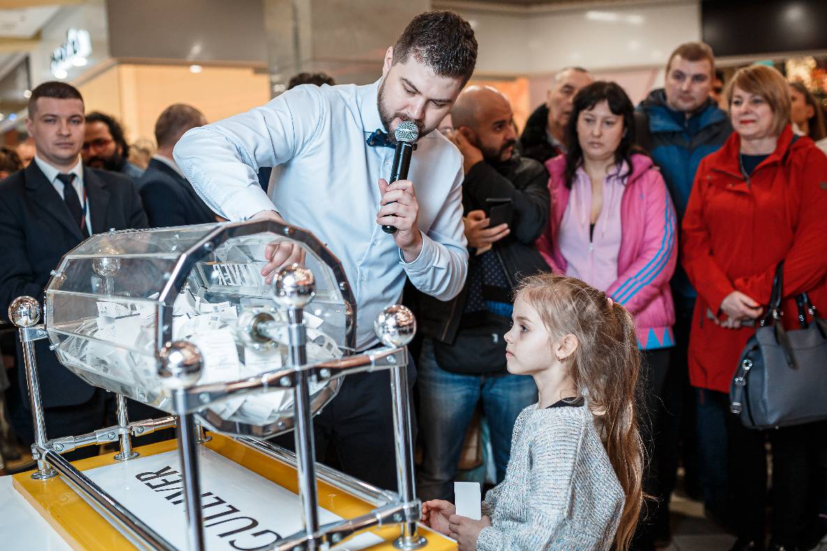 8 Березня в ТРЦ GULLIVER image-196