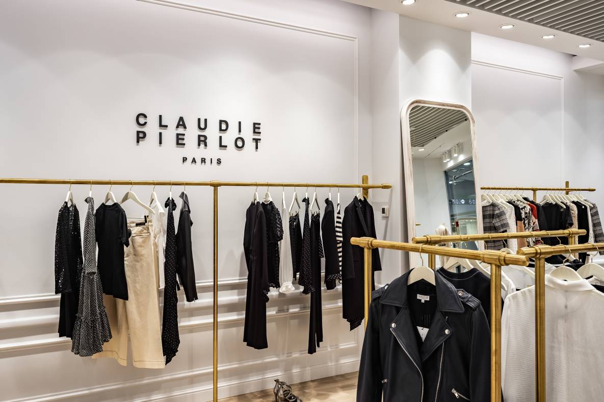 Shop Claudie Pierlot in the center of Kiev in the Gulliver