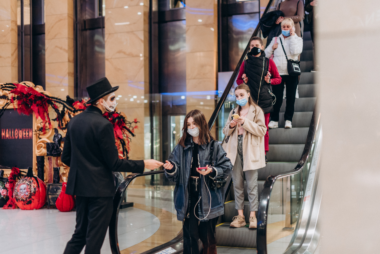 Halloween in Gulliver image-78