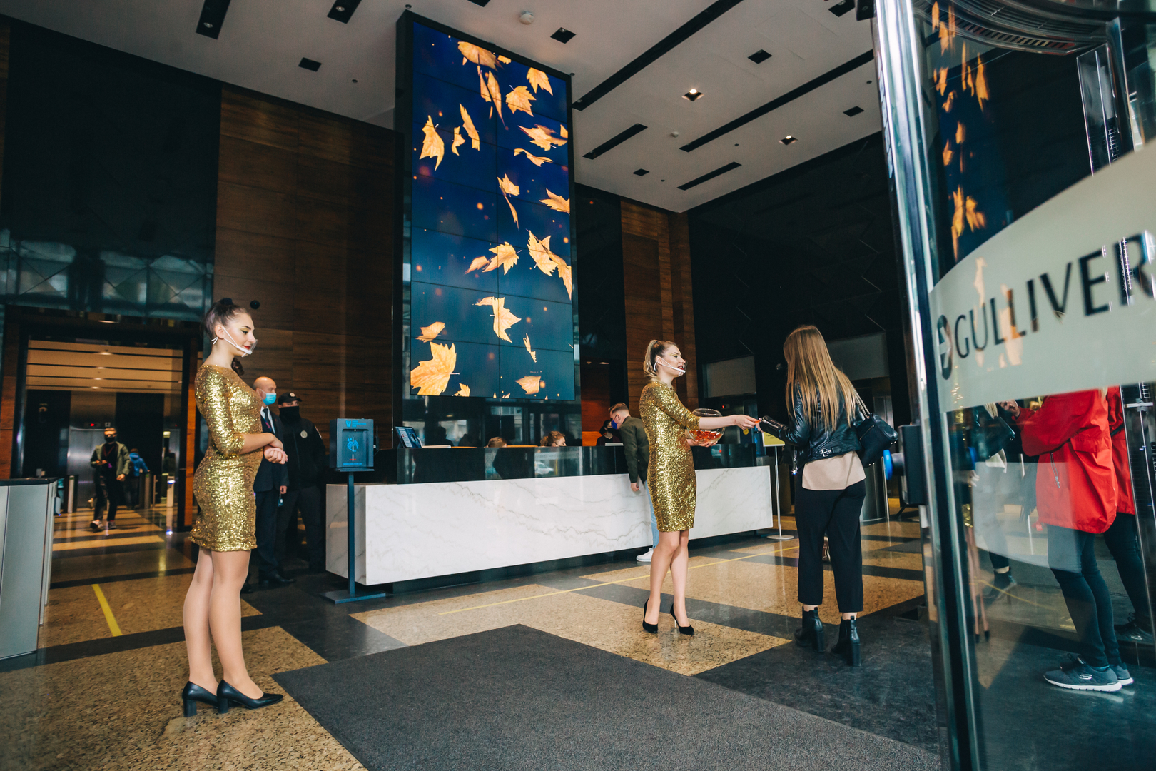 День рождения ТРЦ Gulliver — 7 лет на высоте! image-49