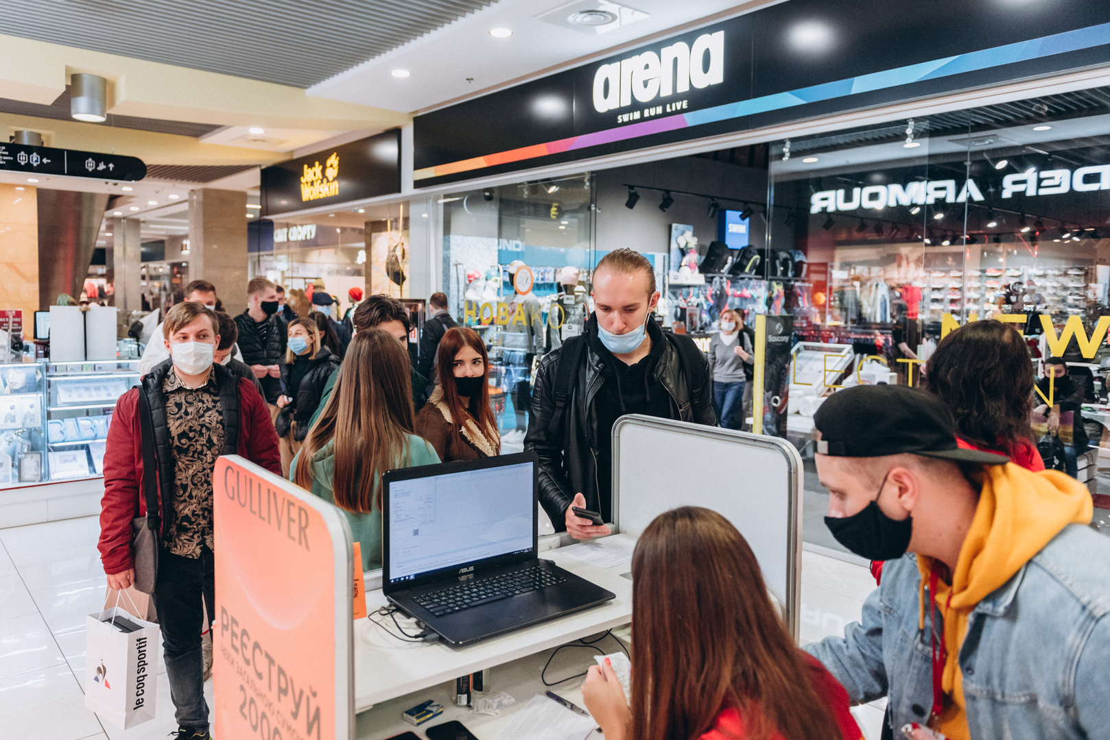 День рождения ТРЦ Gulliver — 7 лет на высоте! image-96