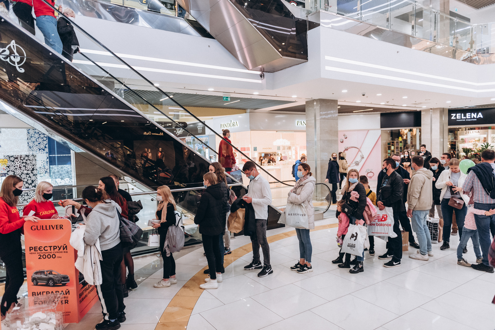 День рождения ТРЦ Gulliver — 7 лет на высоте! image-106