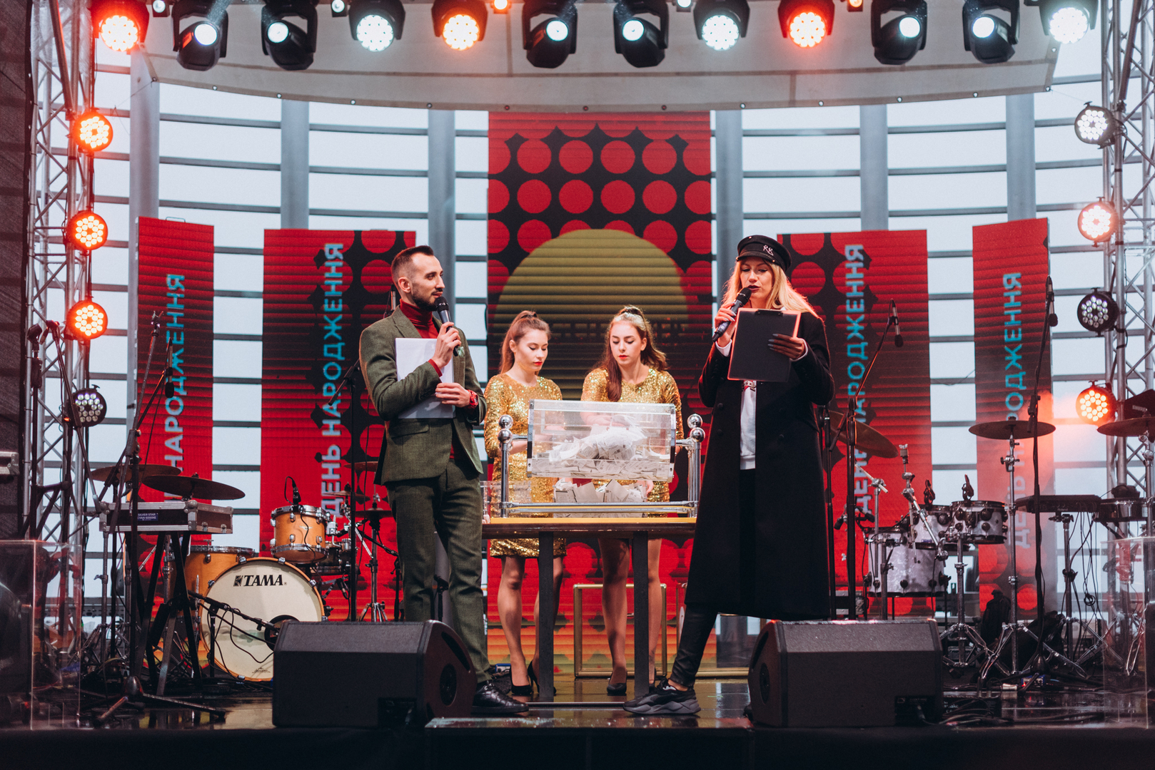 День рождения ТРЦ Gulliver — 7 лет на высоте! image-134