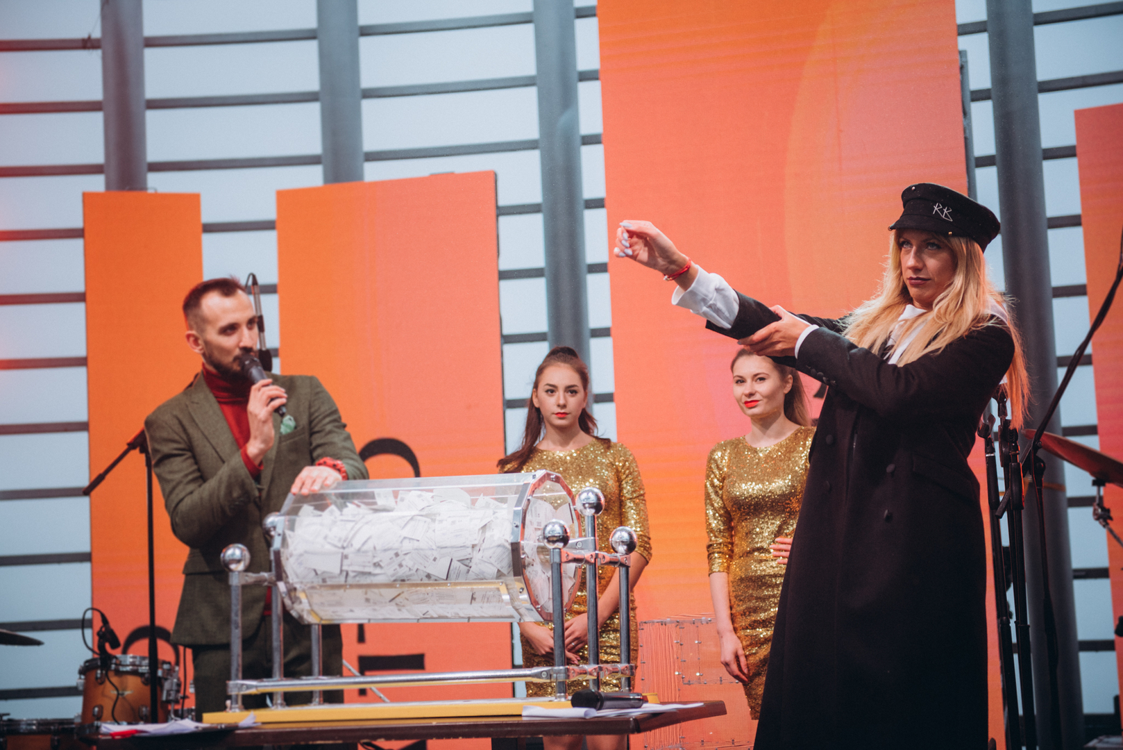 День рождения ТРЦ Gulliver — 7 лет на высоте! image-137