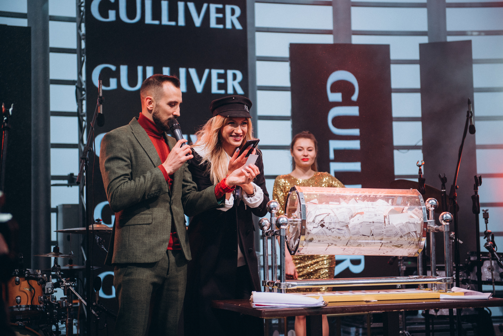 День рождения ТРЦ Gulliver — 7 лет на высоте! image-147