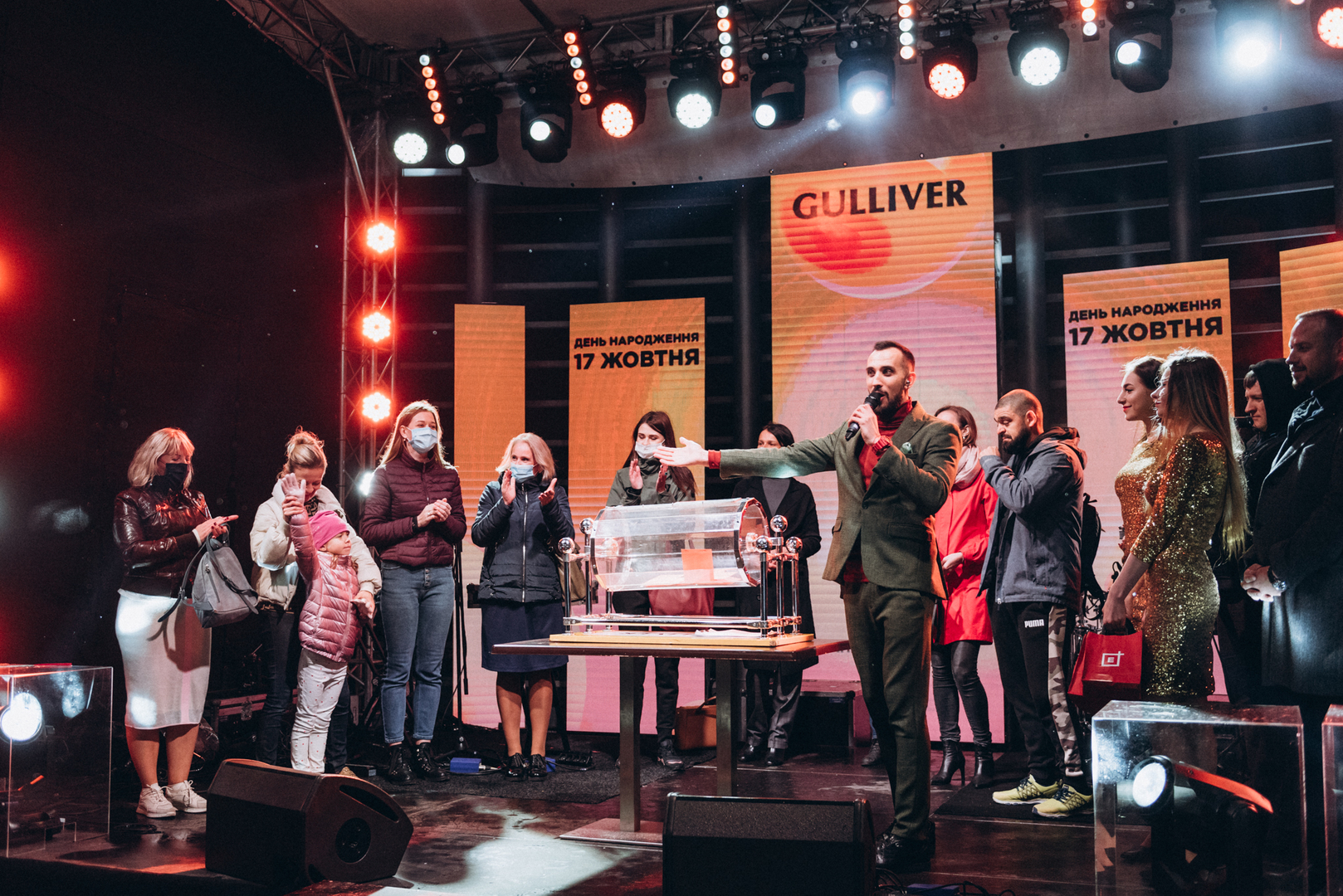 День рождения ТРЦ Gulliver — 7 лет на высоте! image-446