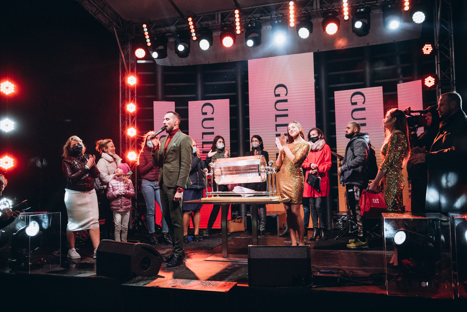 День рождения ТРЦ Gulliver — 7 лет на высоте! image-457