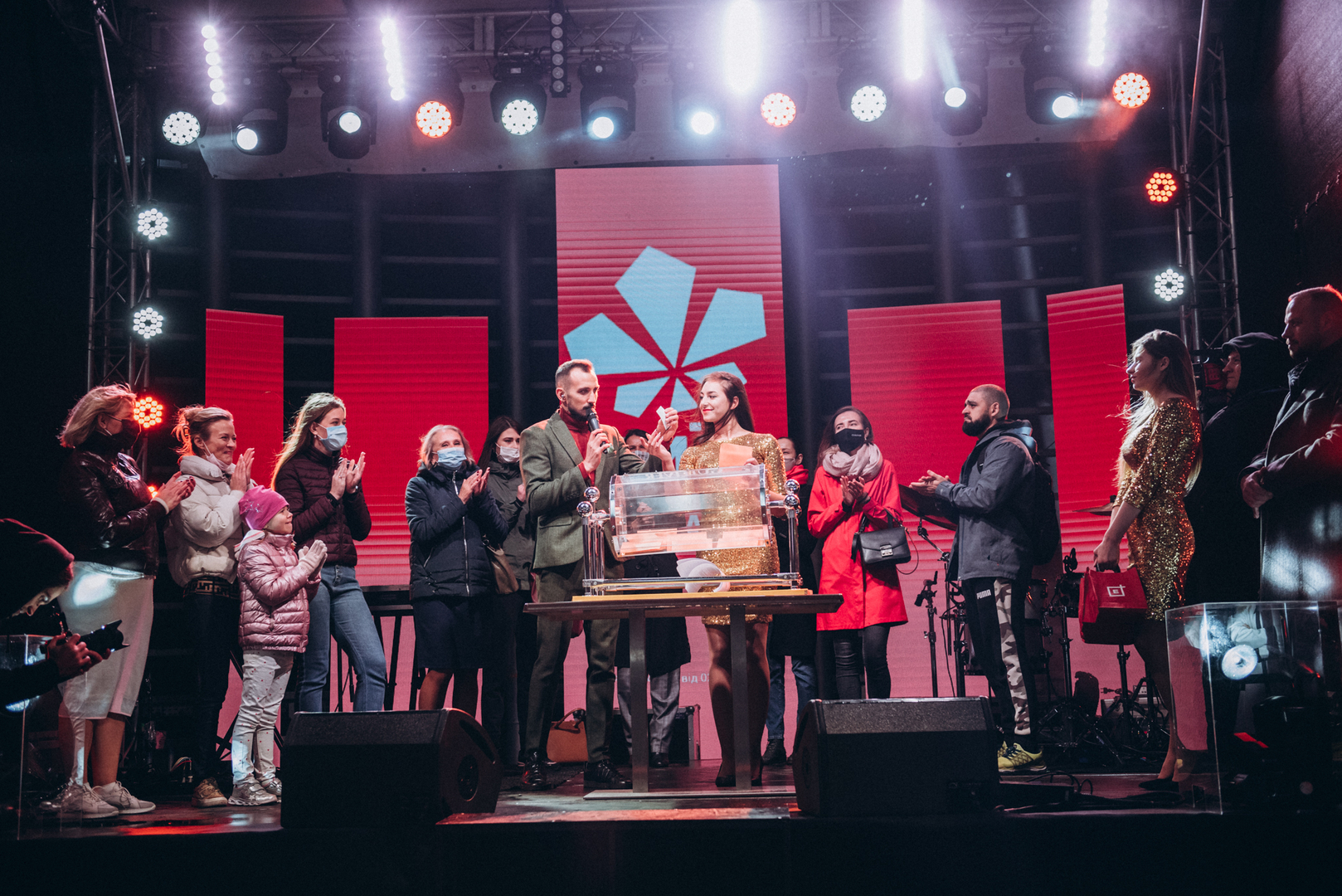 День рождения ТРЦ Gulliver — 7 лет на высоте! image-456